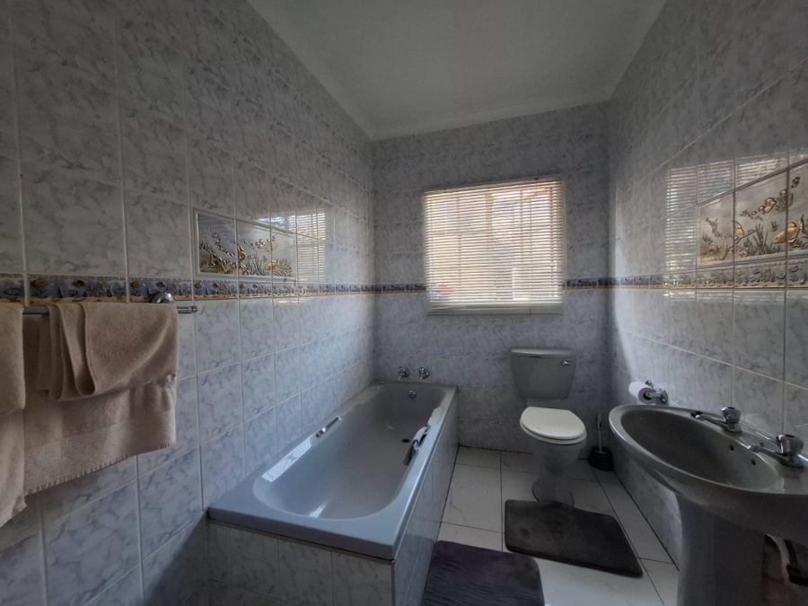 3 Bedroom Property for Sale in Protea Park North West